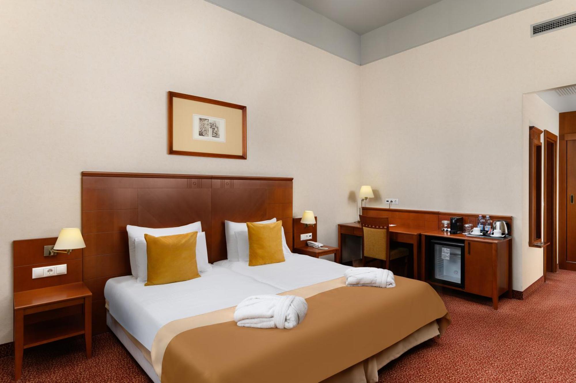 Mercure Szekesfehervar Magyar Kiraly Dış mekan fotoğraf