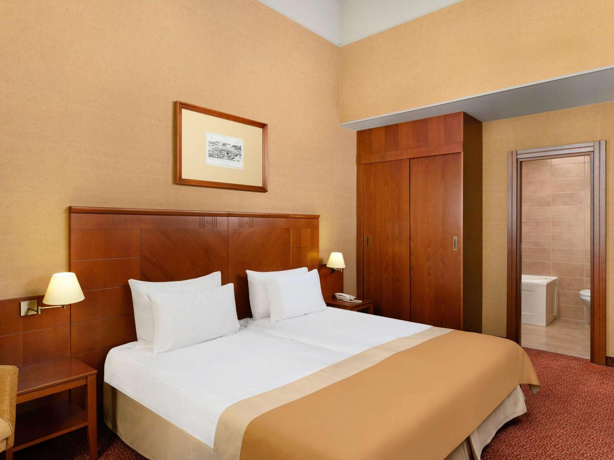 Mercure Szekesfehervar Magyar Kiraly Dış mekan fotoğraf
