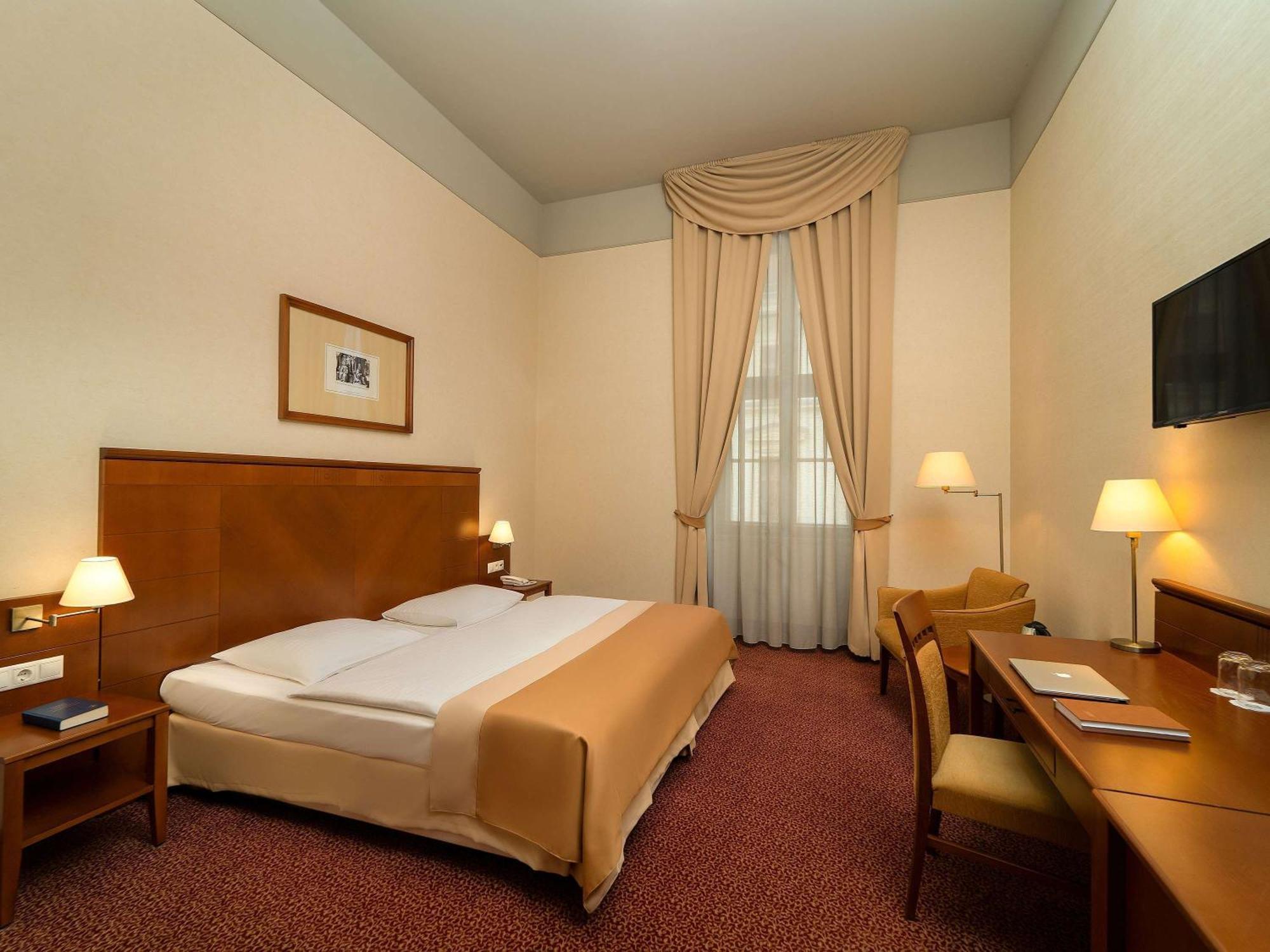 Mercure Szekesfehervar Magyar Kiraly Dış mekan fotoğraf